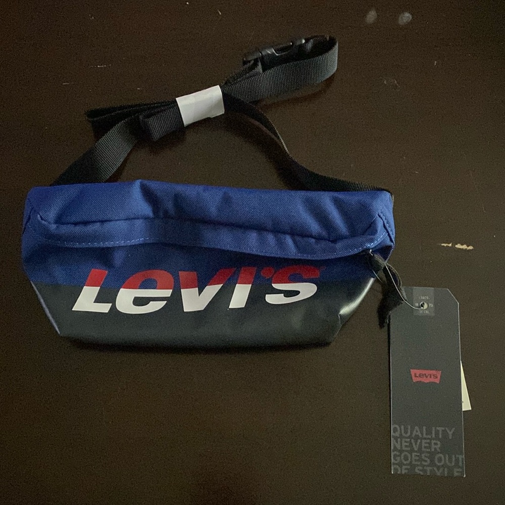 Levi’s Waist Bag Fanny Pack Red White Blue New with Tags Zippered Pockets